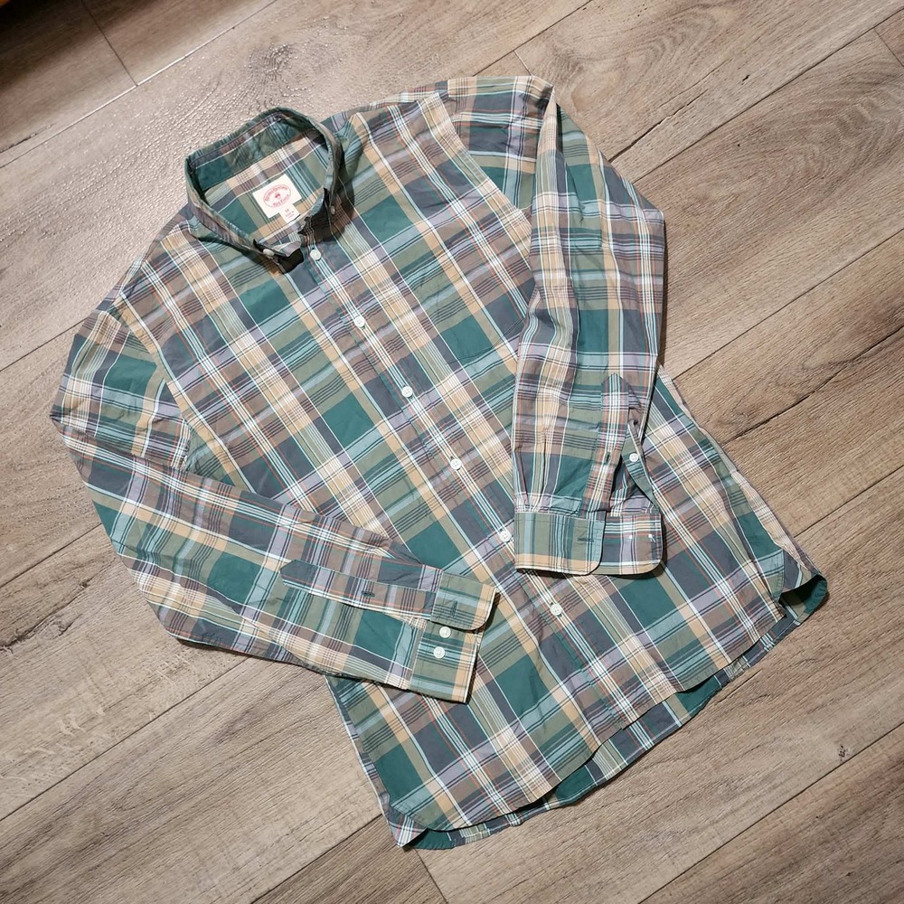 Brooks Brothers Red Fleece Mens Medium Green Plaid Button Down Shirt Long Sleeve